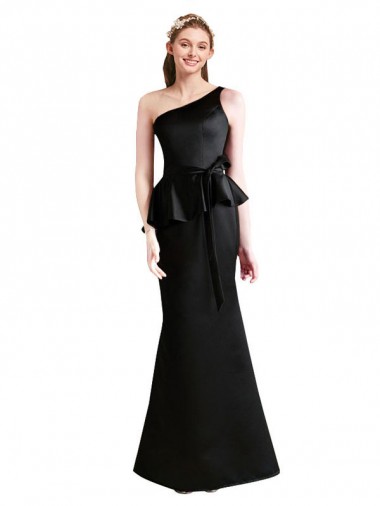 Sleeveless Black Mermaid Satin One Shoulder Bridesmaid Dress Lincoln